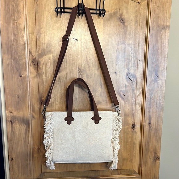 American & Beyond | Temur Leopard Fringe Tote w/ Crossbody Strap - Picture 6 of 13